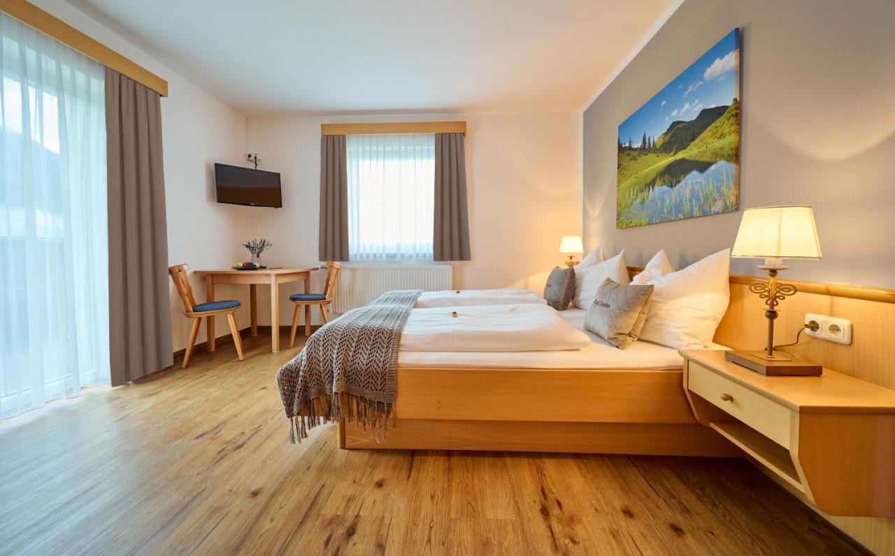 Alpendorf Hotel Stern ซังค์โยฮันน์อิมพองเกา ภายนอก รูปภาพ