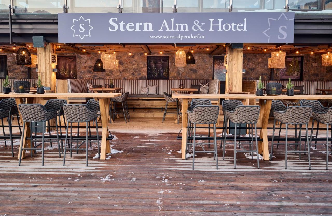 Alpendorf Hotel Stern ซังค์โยฮันน์อิมพองเกา ภายนอก รูปภาพ